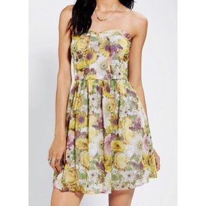 Urban Outfitter Floral Strapless Dress